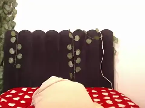 AmyBriiggs online show from November 4, 4:06 am