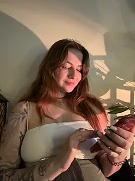 MayaMystic online show from November 19, 1:11 pm