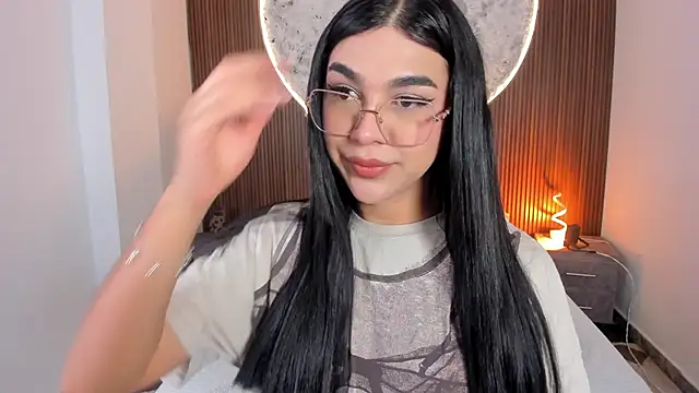 RoseCassie online show from February 11, 2:07 pm