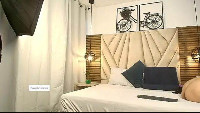 Snapshot of Valentinadiazz1 chatting on September 10, 8:09 pm Valentinadiazz1 online show from September 10, 8:09 pm