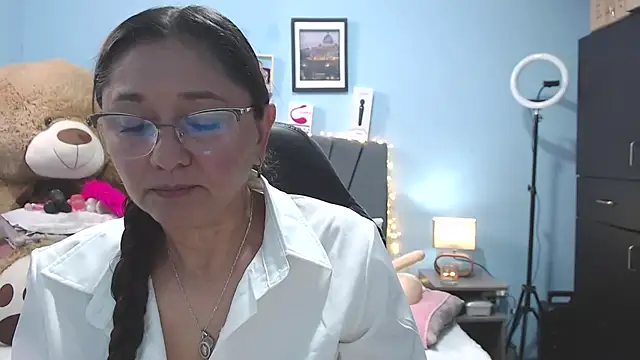 Snapshot of AngelRouss chatting on October 21, 7:07 pm AngelRouss online show from October 21, 7:07 pm