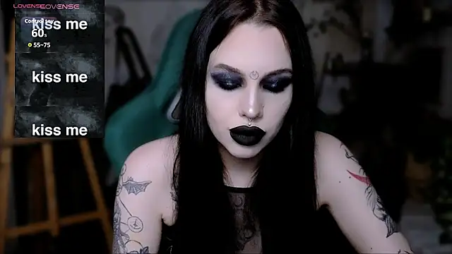 Snapshot of alexx_succubus chatting on September 19, 7:46 pm alexx succubus online show from September 19, 7:46 pm