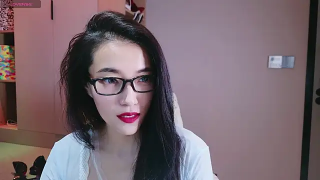 Snapshot of Sweet-521 chatting on October 15, 6:16 am Sweet-521 online show from October 15, 6:16 am
