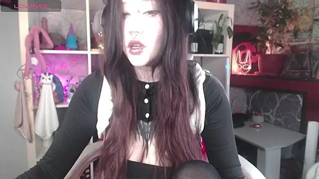 chloe crystall killer online show from July 20, 11:45 am