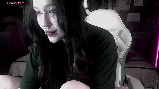 chloe crystall killer online show from March 7, 10:39 pm