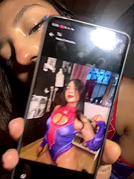 lauuraww online show from November 15, 11:33 am