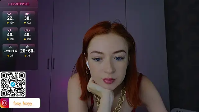 Cuteroxyfoxy online show from January 9, 8:52 am