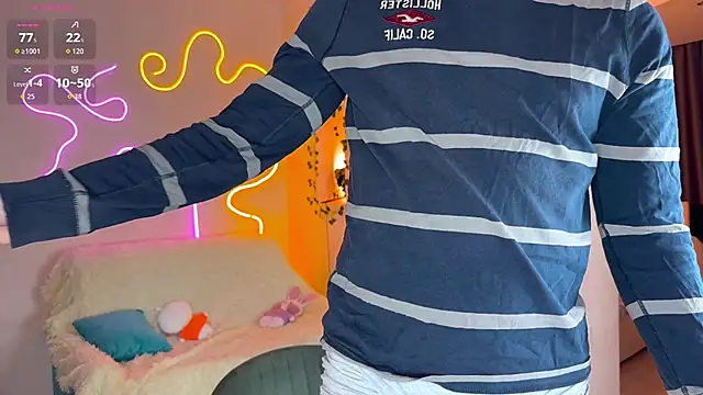 RobertAndLinela online show from October 25, 12:35 pm