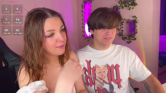 RobertAndLinela online show from November 28, 1:19 am