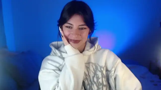 nala-saphir online show from November 21, 6:37 am