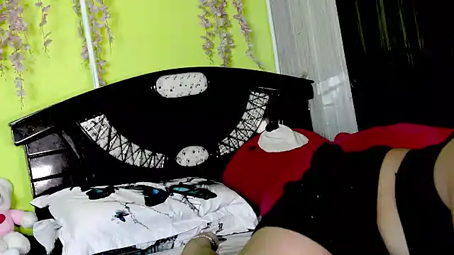 sexyhoney27 online show from June 25, 8:18 am