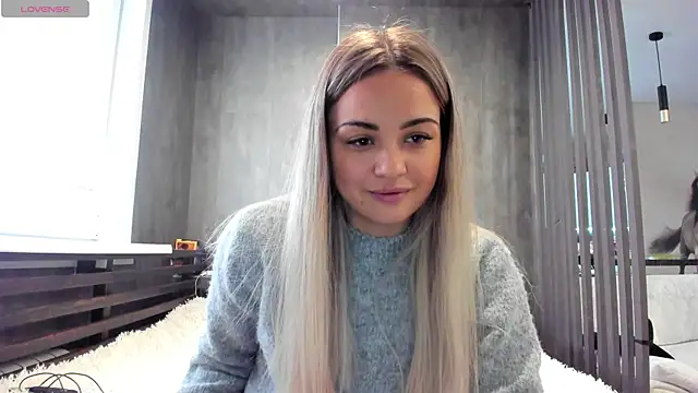 Mia   murrr online show from November 8, 5:12 am