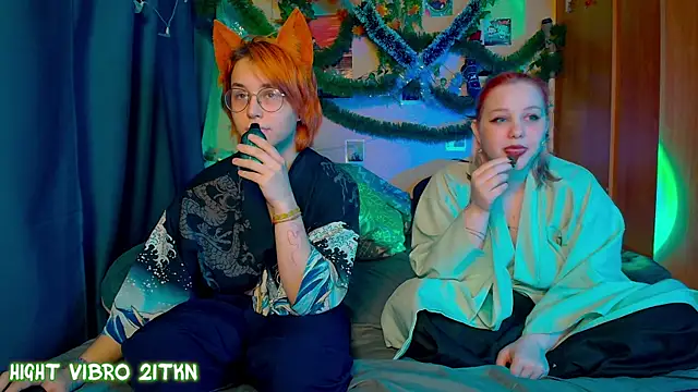 TrickyKitsune online show from January 12, 3:17 pm