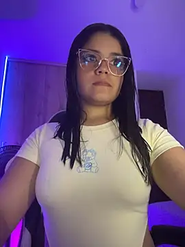 pretty angela1 online show from June 10, 6:23 am