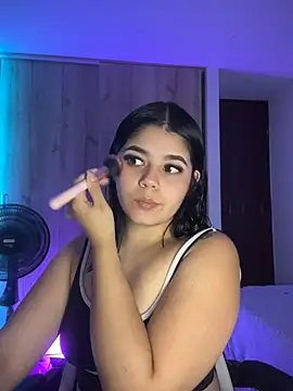 pretty angela1 online show from June 19, 3:22 am
