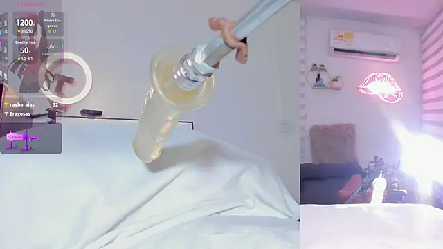 Maria Jones  online show from January 8, 1:31 am