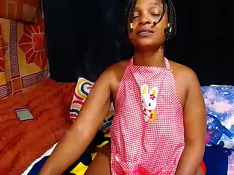 Thickbootykim online show from May 15, 11:29 pm