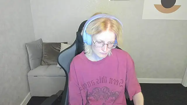 ElizabethHarpper online show from September 19, 1:04 am