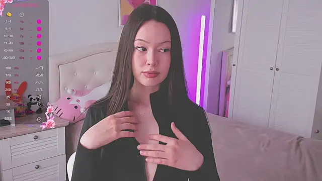 kittenrisha online show from April 4, 5:28 am