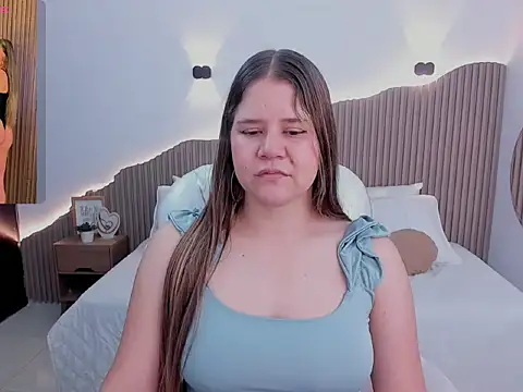 Annie kurt  online show from February 24, 1:54 pm