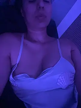 BIGFEETWOMAN99 online show from October 10, 3:00 am