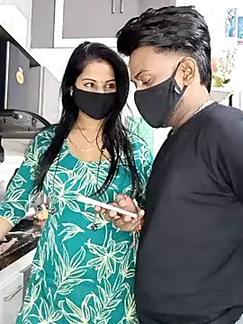 Best-Couple online show from March 18, 7:13 am