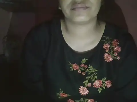 Snapshot of Hot-shanvi chatting on October 26, 12:39 am Hot-shanvi online show from October 26, 12:39 am