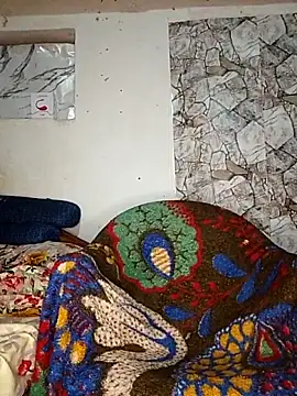 Enna Zarza  online show from September 27, 7:04 am