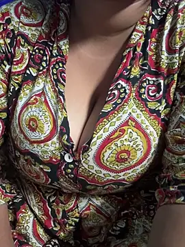 Lovely-Shivani online show from February 7, 6:12 pm