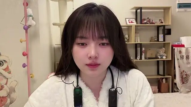 Chenjing0 online show from February 11, 1:01 pm