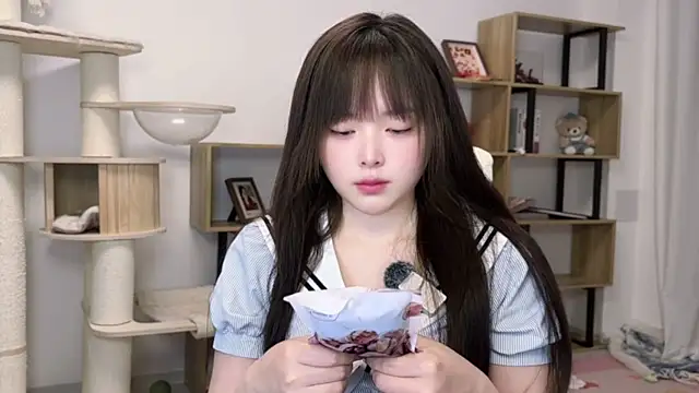 Chenjing0 online show from May 27, 12:35 pm