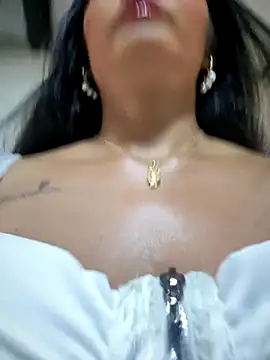 BELLA--26 online show from October 6, 2:01 pm