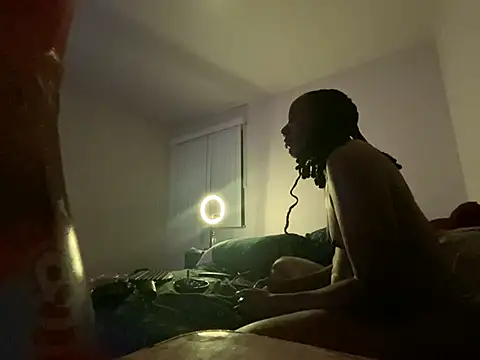Yoshibaby2670 online show from July 14, 9:46 am