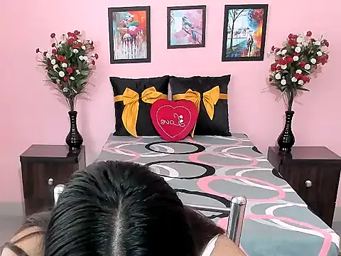 Melis Sandra online show from February 18, 4:00 am