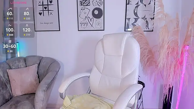 NiiaEvanss online show from November 25, 1:24 pm