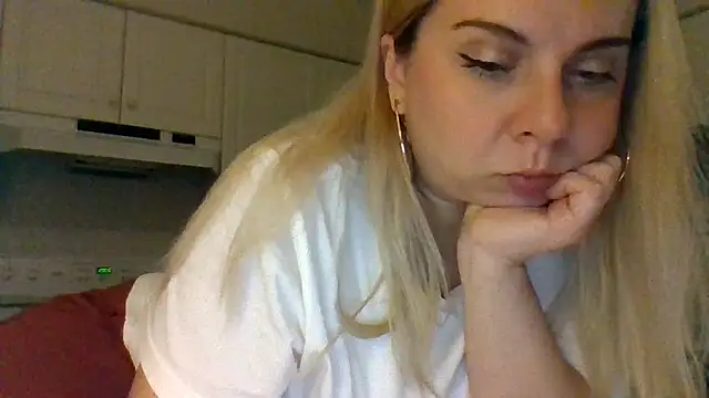 HappyIva online show from October 5, 5:01 am