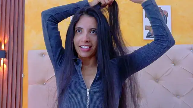 amabel zambrano online show from June 16, 1:45 pm