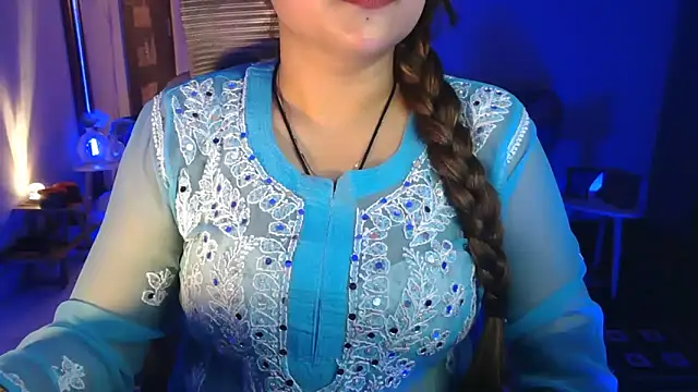 Mitikaa online show from May 25, 4:17 pm