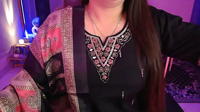 Mitikaa online show from November 26, 2:07 pm