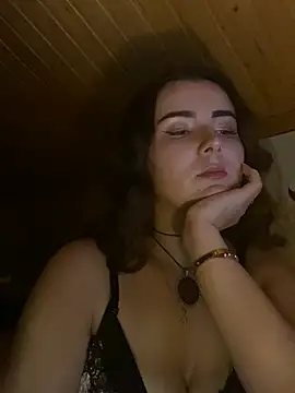mewKate online show from May 17, 8:19 pm