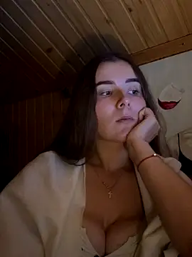 Snapshot of mewKate chatting on October 8, 4:55 pm mewKate online show from October 8, 4:55 pm