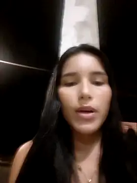 Snapshot of the_queen_of_street chatting on October 3, 1:54 am the queen of street online show from October 3, 1:54 am