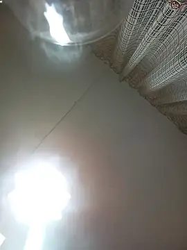 Lauren Amabel online show from April 9, 5:07 pm