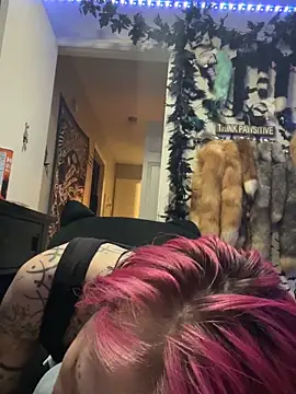 trashbrat online show from April 23, 3:47 am