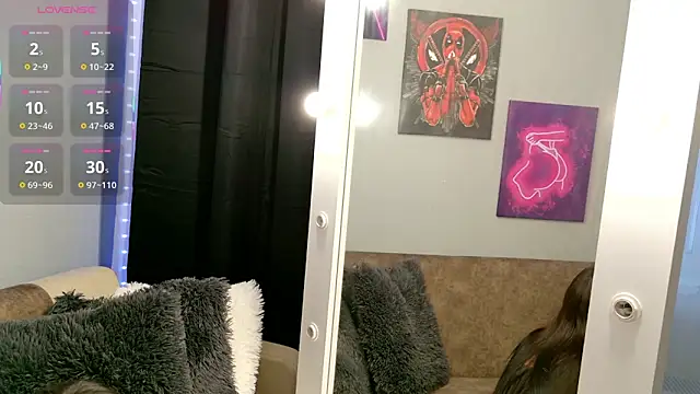 Harleen Moore online show from December 3, 3:09 am