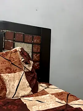 Snapshot of Red-Magic-25 chatting on September 14, 8:45 am Red-Magic-25 online show from September 14, 8:45 am