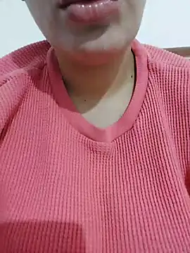 nonalona199999 online show from May 1, 8:23 pm