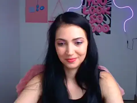 Snapshot of Amalia_amor chatting on October 12, 11:23 am Amalia amor online show from October 12, 11:23 am