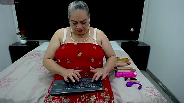 QueenMatturex online show from September 26, 8:50 pm