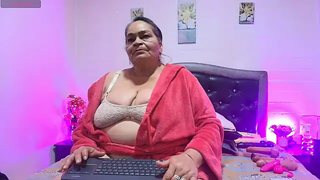QueenMatturex online show from July 18, 1:42 am